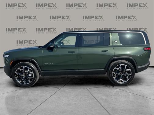 2025 Rivian R1S Adventure