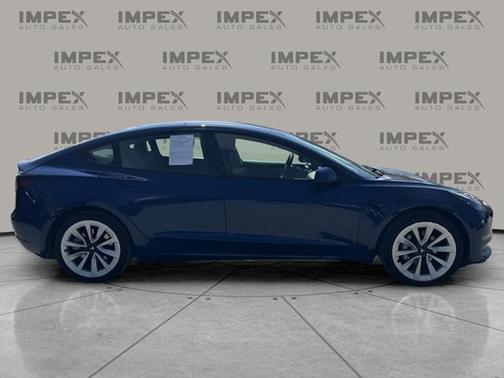 2022 Tesla Model 3 Standard Range