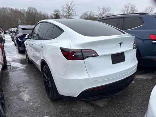 2024 Tesla Model Y Long Range Dual Motor All-Wheel Drive