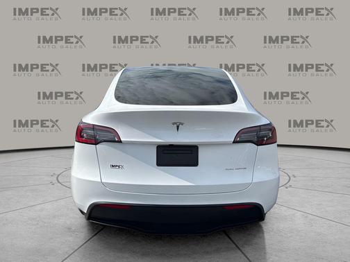 2024 Tesla Model Y Long Range Dual Motor All-Wheel Drive