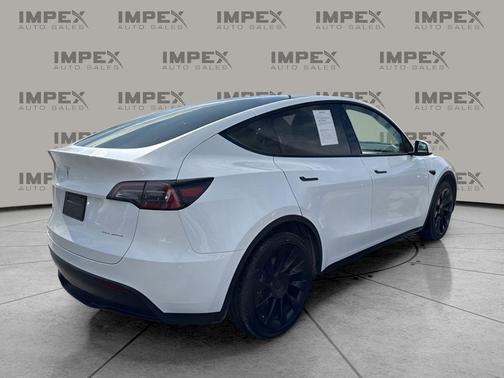 2024 Tesla Model Y Long Range Dual Motor All-Wheel Drive