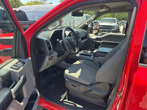 RACE RED 2016 Ford F-150 XLT