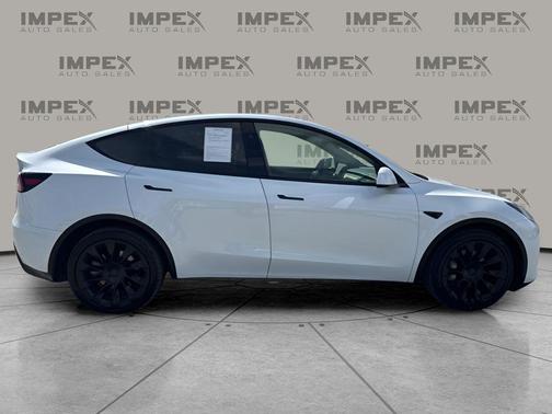 2023 Tesla Model Y Long Range Dual Motor All-Wheel Drive
