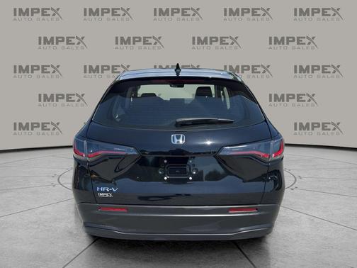 Crystal Black Pearl 2025 Honda HR-V LX