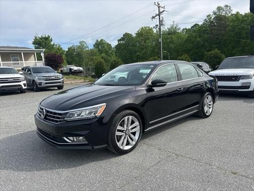 2017 Volkswagen Passat 1.8T SE w/Technology