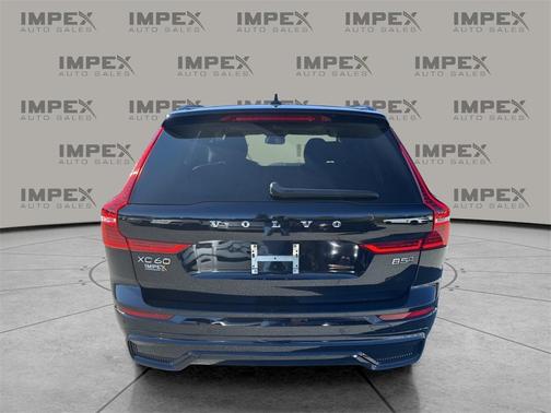 2025 Volvo XC60 B5 Plus