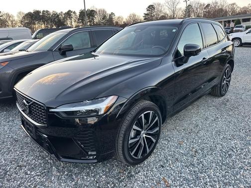 2025 Volvo XC60 B5 Plus