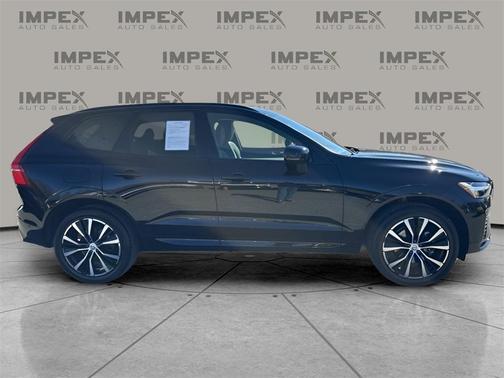 2025 Volvo XC60 B5 Plus