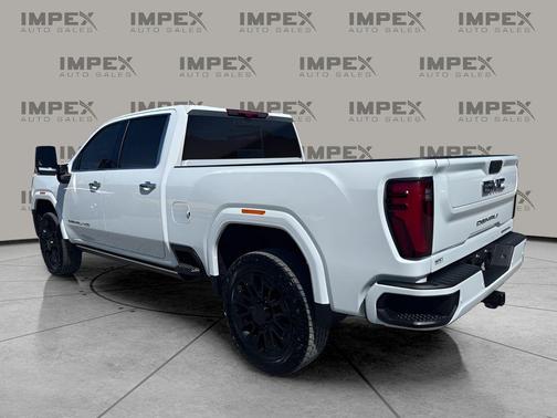 Glacier White Tricoat 2026 GMC Sierra 2500 Denali Ultimate