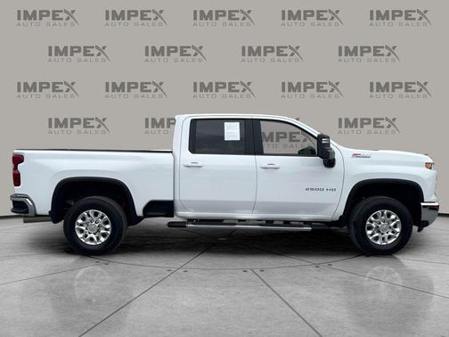 Summit White 2025 Chevrolet Silverado 2500 LT