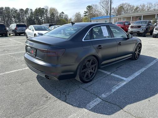 Photo 5 of 36 of 2018 Audi A4 2.0T Premium Plus