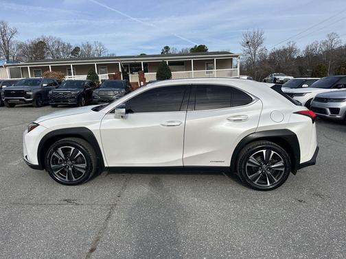 2020 Lexus UX 250h Base
