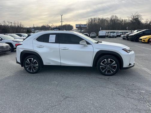2020 Lexus UX 250h Base