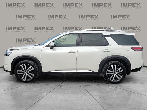 2024 Nissan Pathfinder Platinum FWD