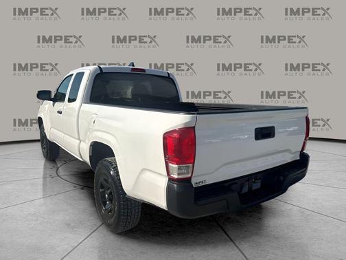 Ice Cap 2023 Toyota Tacoma SR