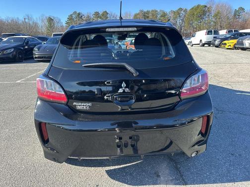 2024 Mitsubishi Mirage ES