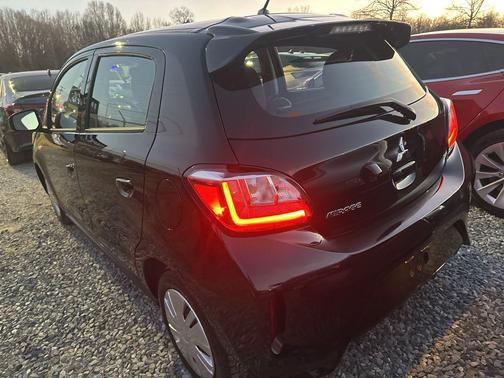 2024 Mitsubishi Mirage ES