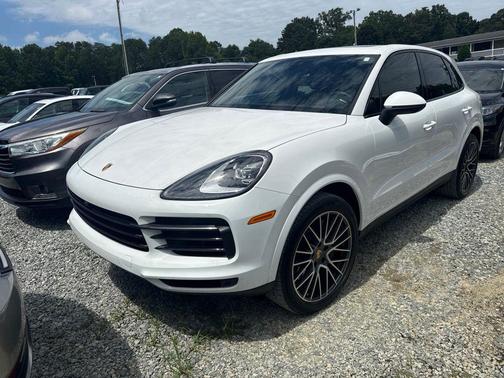 White 2023 Porsche Cayenne Cayenne
