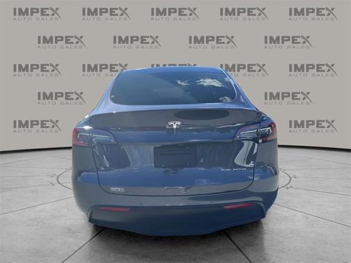 2022 Tesla Model Y Long Range Dual Motor All-Wheel Drive