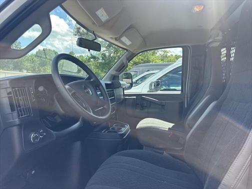 2023 GMC Savana 2500 Work Van