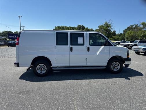 2023 GMC Savana 2500 Work Van