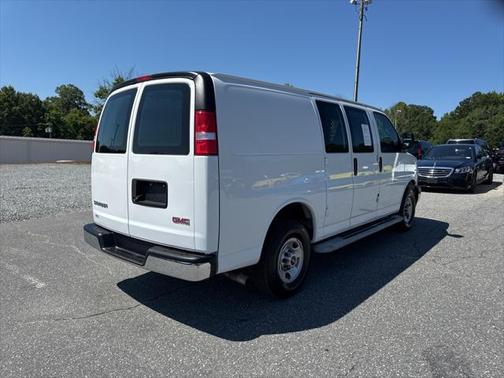 2023 GMC Savana 2500 Work Van