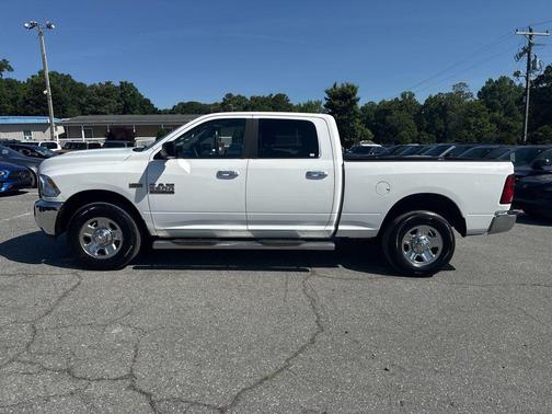 Bright White Clearcoat 2014 RAM 2500 SLT