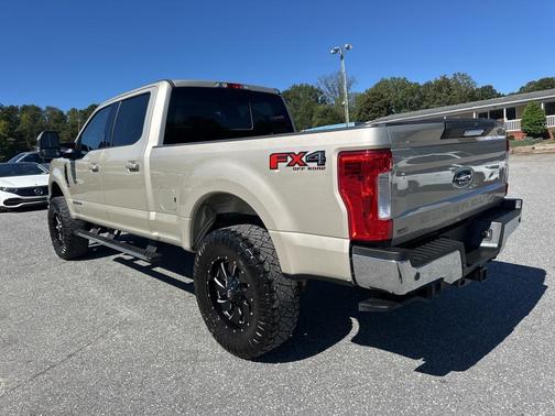 2017 Ford F-350 Lariat