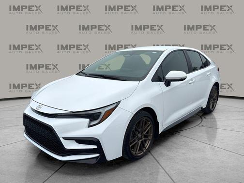 Ice Cap 2024 Toyota Corolla SE