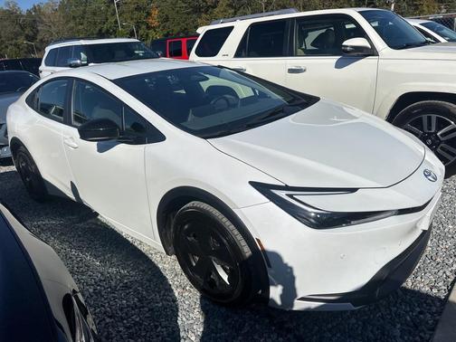 2025 Toyota Prius LE