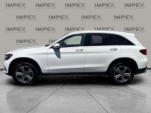 Polar White 2018 Mercedes-Benz GLC 300 Base
