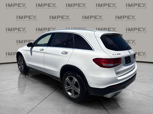 Polar White 2018 Mercedes-Benz GLC 300 Base