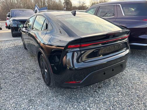 2025 Toyota Prius LE