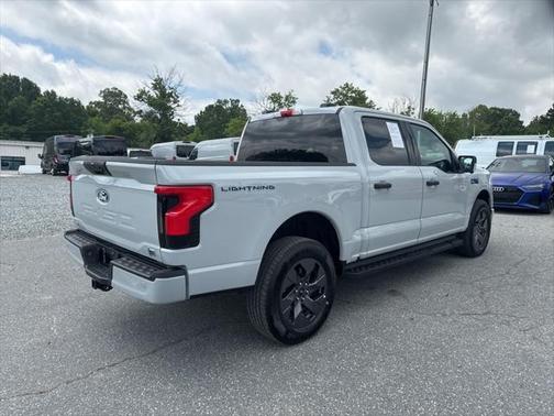 2024 Ford F-150 Lightning XLT