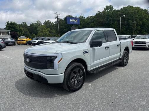 2024 Ford F-150 Lightning XLT