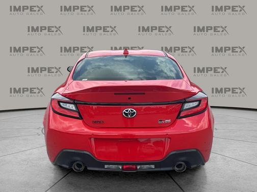 Track bRed 2024 Toyota GR86 Premium