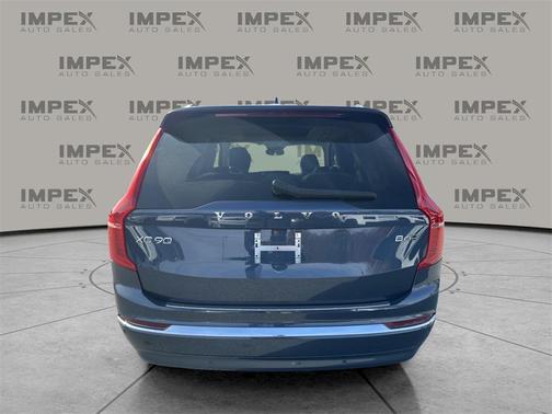 2024 Volvo XC90 B6 Plus Bright Theme 7-Seater