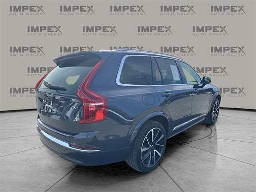 2024 Volvo XC90 B6 Plus Bright Theme 7-Seater