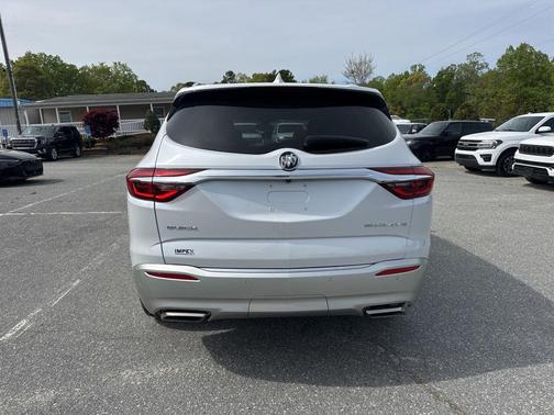 White Frost Tricoat 2018 Buick Enclave Premium