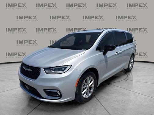 Silver Mist Clearcoat 2026 Chrysler Pacifica Limited
