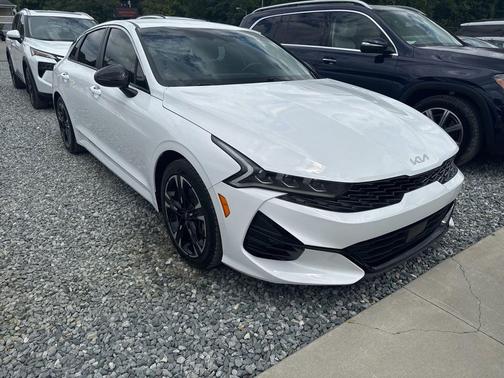Glacial White Pearl 2023 Kia K5 GT-Line