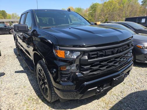 2024 Chevrolet Silverado 1500 Custom