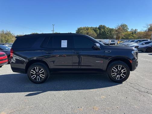 2024 GMC Yukon 4WD AT4