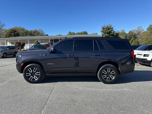 2024 GMC Yukon 4WD AT4