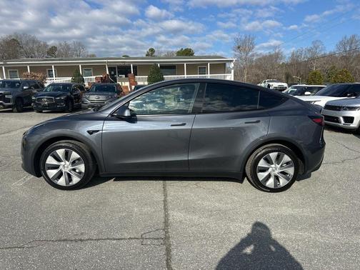 2023 Tesla Model Y Long Range Dual Motor All-Wheel Drive