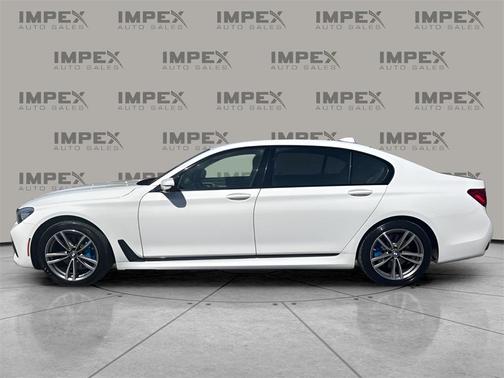 2017 BMW 740 740i