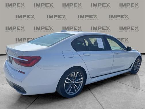 2017 BMW 740 740i