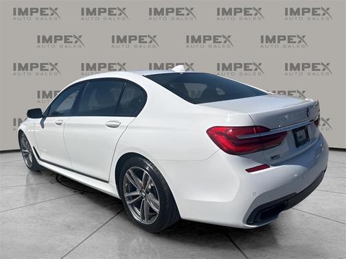2017 BMW 740 740i