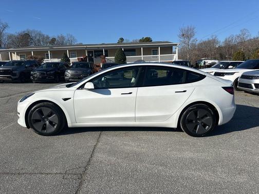 2023 Tesla Model 3 Standard Range