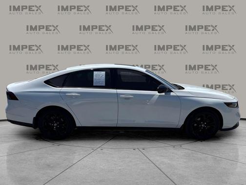 Platinum White Pearl 2025 Honda Accord SE